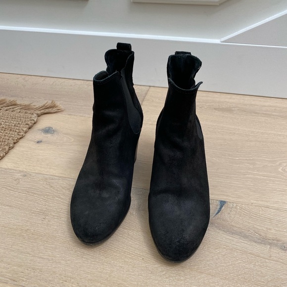 Rag & bone sz 38 (7.5) black suede boots. EUC. - Picture 2 of 6